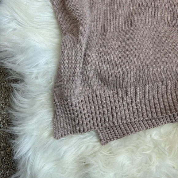 Off the shoulder sweater size small - Picture 3 of 6